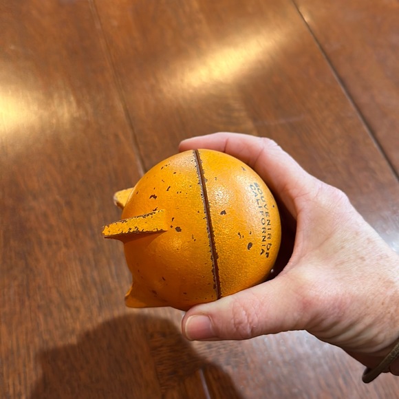 Vintage 1950’s orange shaped souvenir of California - Picture 6 of 7